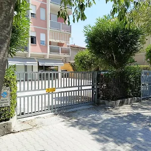 Alpe Mare Marina Di Carrara